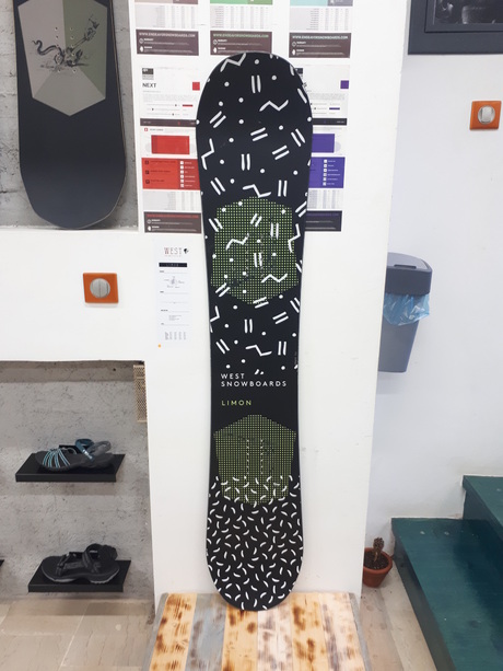 West  Limon  Snowboard  -  Used  155