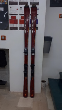 Atomic  C6  Skis  -  Used  170