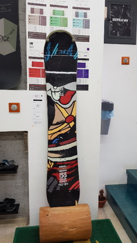 Endeavor  Color  Series  Snowboard  -  Used  155